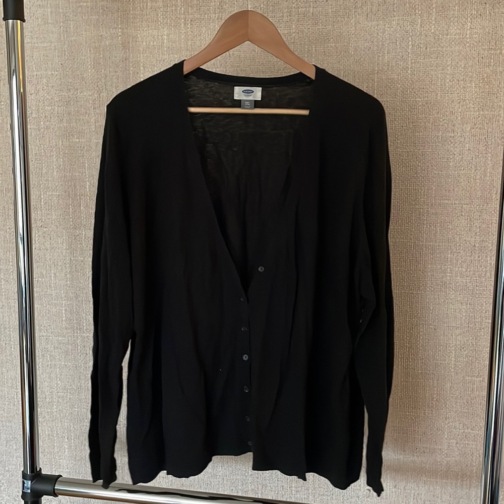 Old navy black long sleeve cardigan